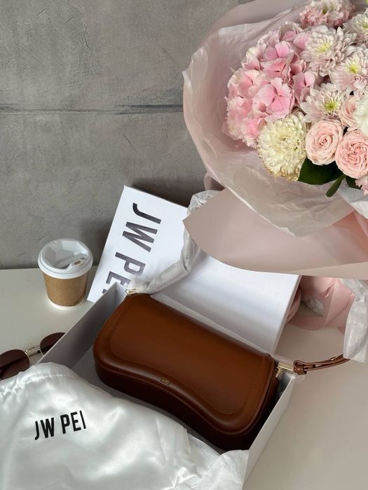 Сумочка JW PEI Joy Shoulder Bag Brown