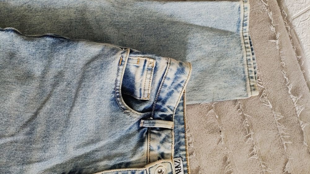 Jeansy Zara S jasnoniebieskie