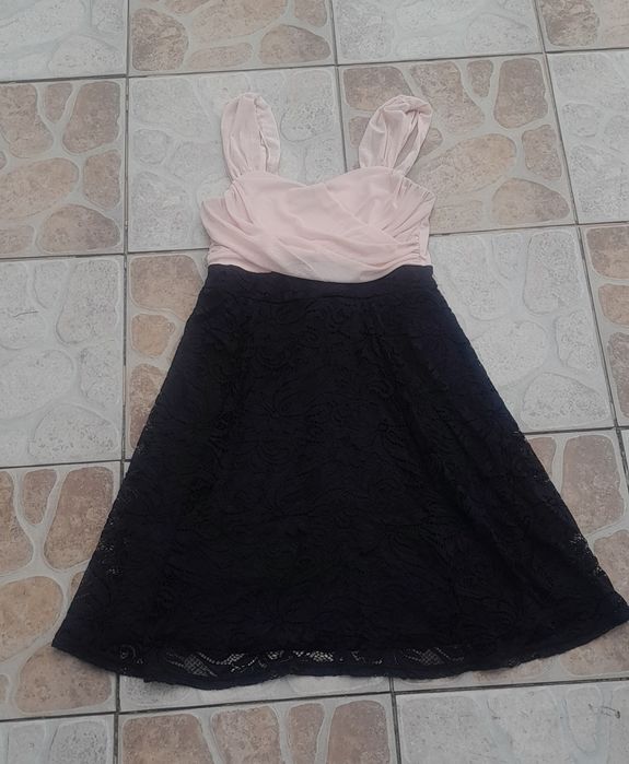 Różowo czarna sukienka