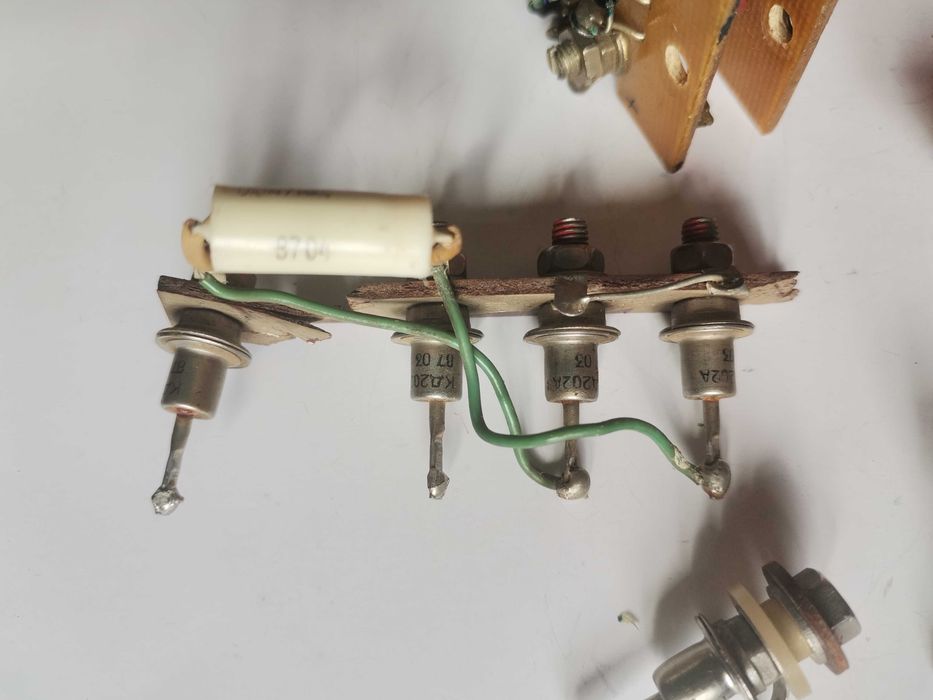 Diody D229B, KD202A, 202B,kondensator K73 15A