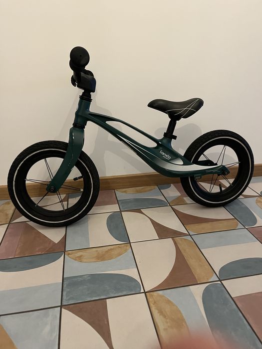 Rowerek biegowy Lionelo Bart Air