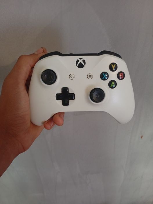 Продам  Xbox one s