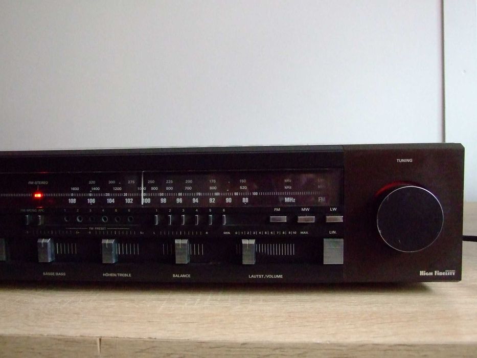 Grundig R 7150 Sprawny  .