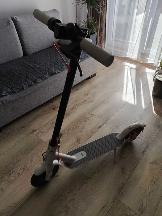 Hulajnoga elektryczna Xiaomi Mi Electric Scooter 3 GREY JAK NOWA