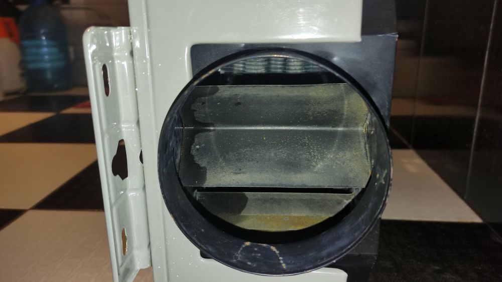 Продам Газову Колонку DION