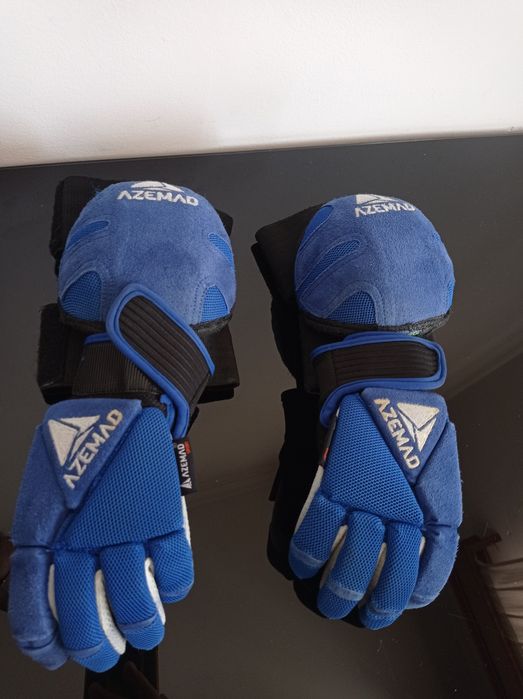Luvas e joelheiras hóquei patins