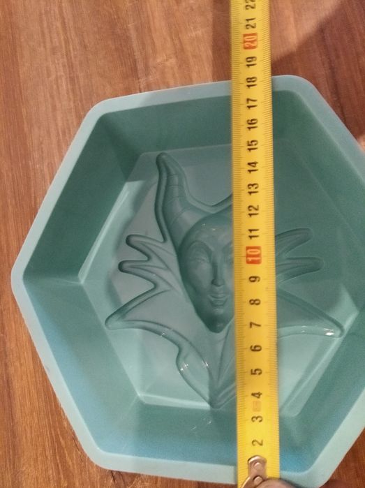 Silikonowa forma do pieczenia ciasta Disney Królowa śniegu 18*20 cm