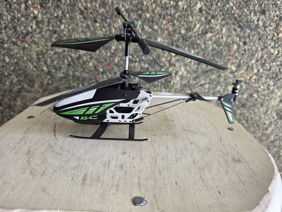 Mini Helicopter com comando.