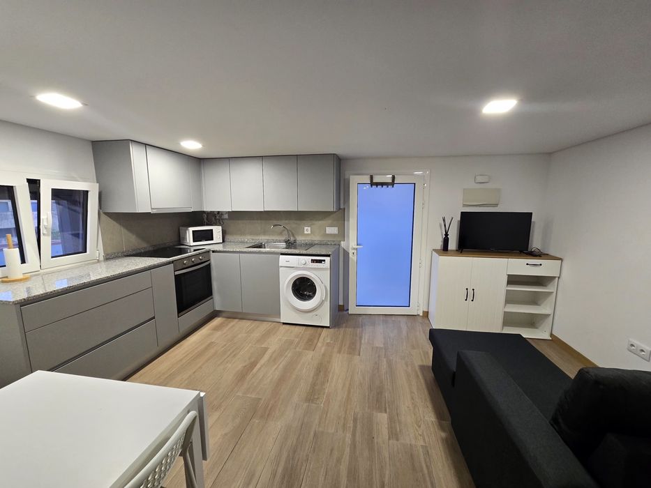 T1 para arrendamento na Costa-Guimarães!