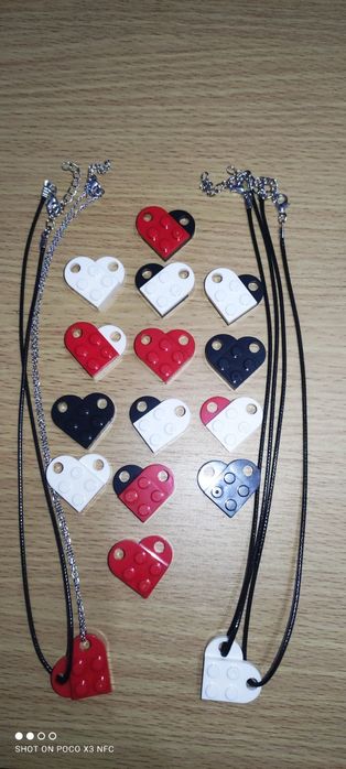 Colares da cumplicidade coração de Lego.