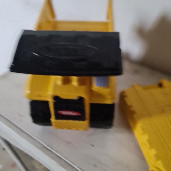 Vendo brinquedos tonka