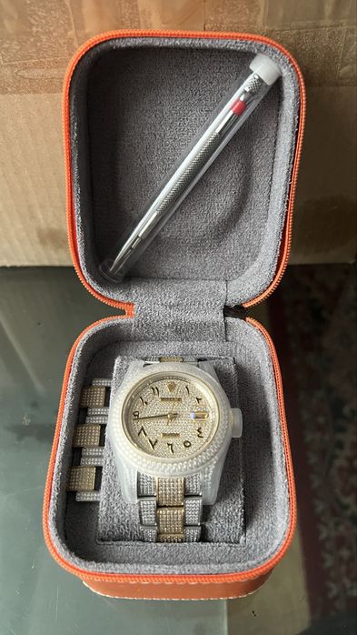 Piękny zegarek ICED