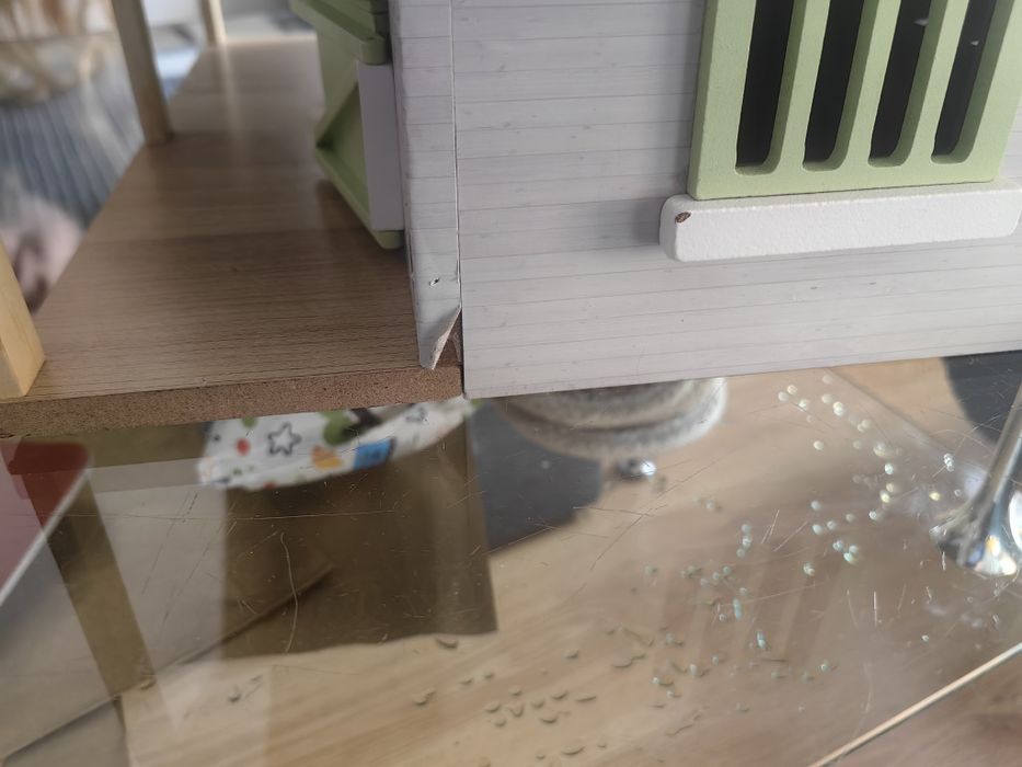 Stajnia drewniana z garażem Kids Globe