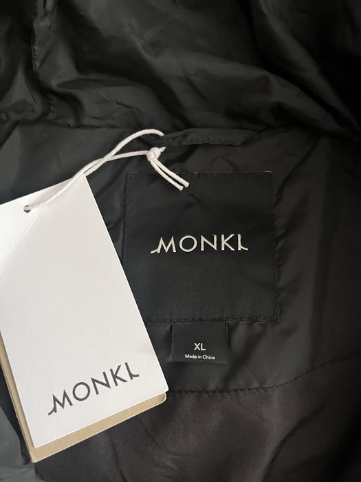 Куртка ,тепла зима -холодна осінь!