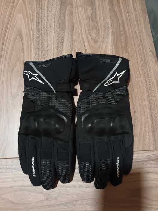 Bulsa de perna e luvas