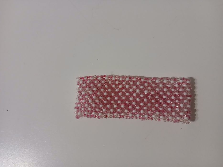 Pulseira de missangas rosa e branco