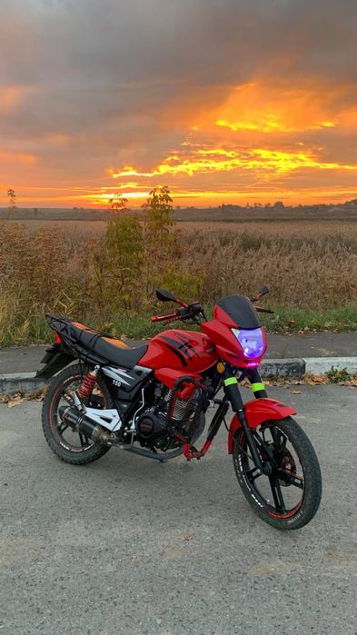 Продам мотоцикол +тогр