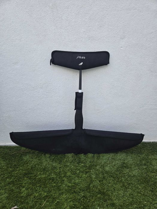 Foil F-One Phantom Carbon 1480 – Muito Bom Estado
