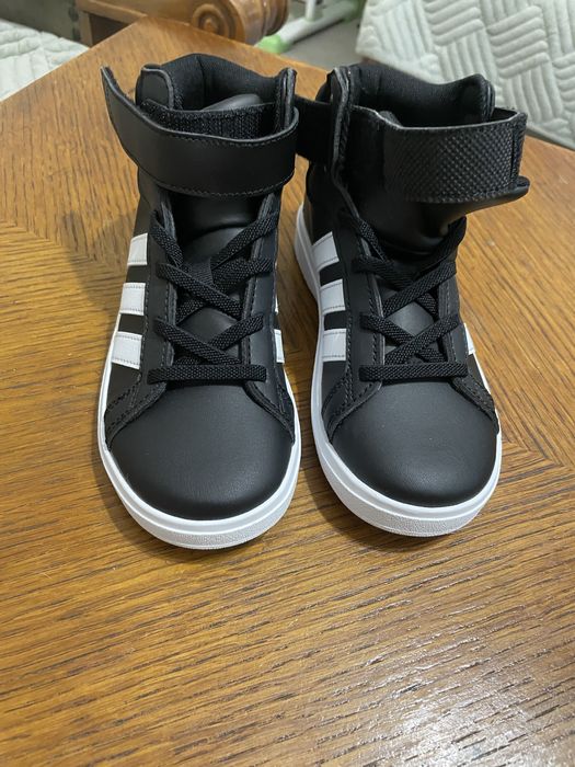 Ботинки кроссовки адидас оригинал