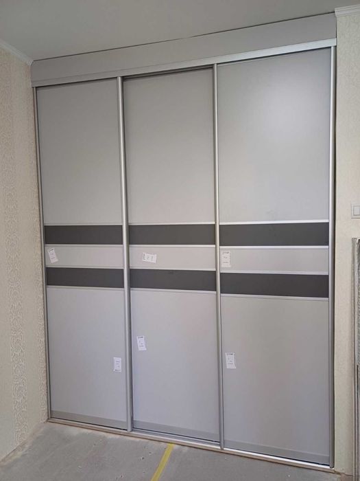 Шафа-купе на замовлення, шафа на замовлення