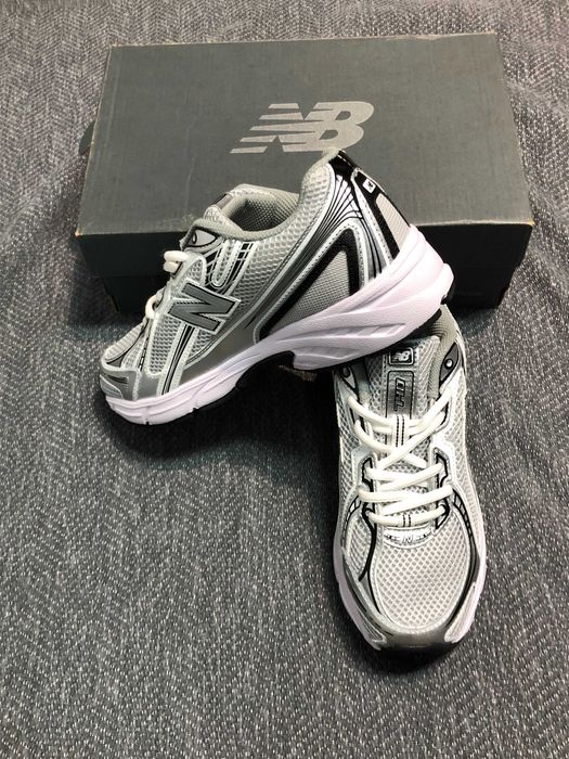 New Balance 740_R.40.5