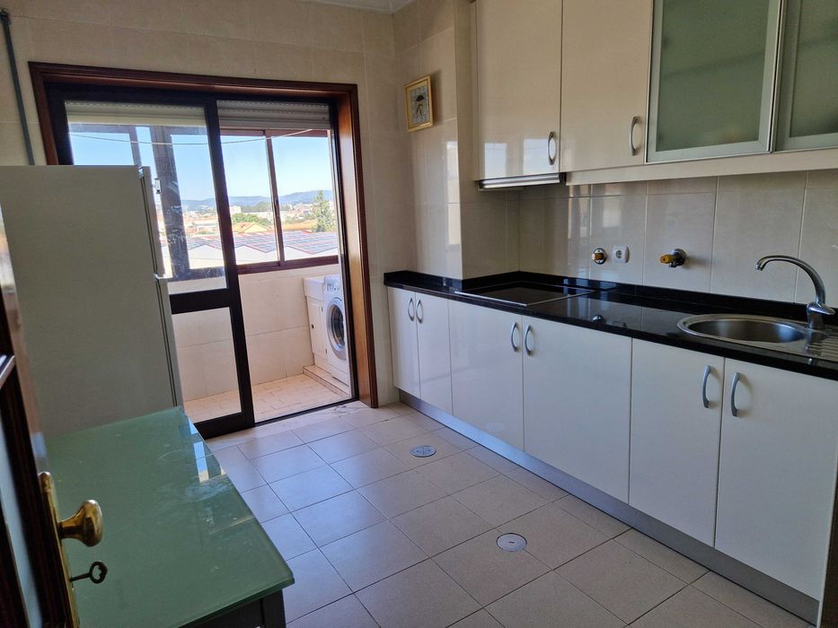 Alugo Apartamento
