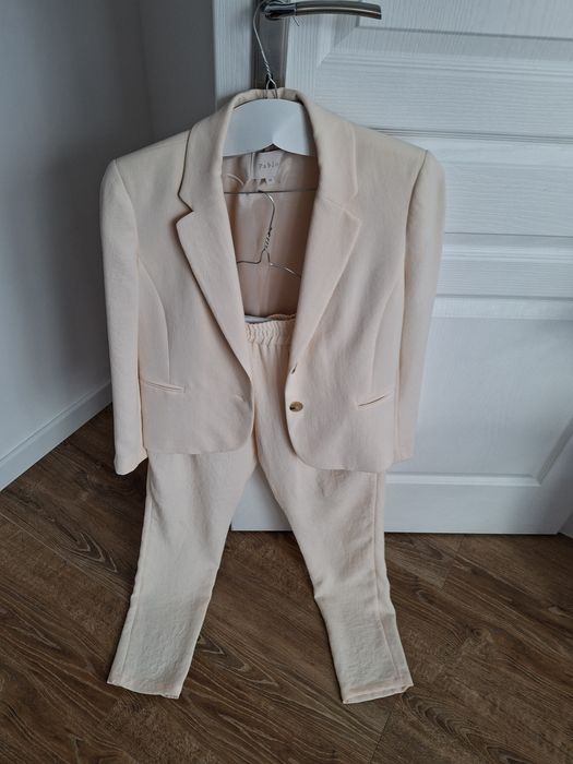 Garnitur damski  stan idealny