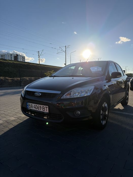 Продам Ford Focus 1.6 бензин 2008 года выпуска