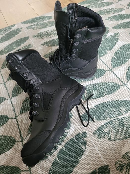 Buty wysokie  na grubej podeszwie damskie Wojas nowe