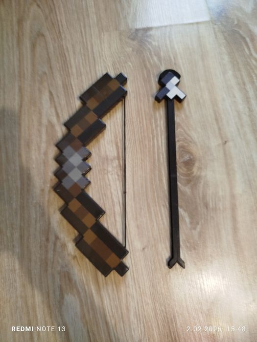 Łuk z Minecraft z strzałą