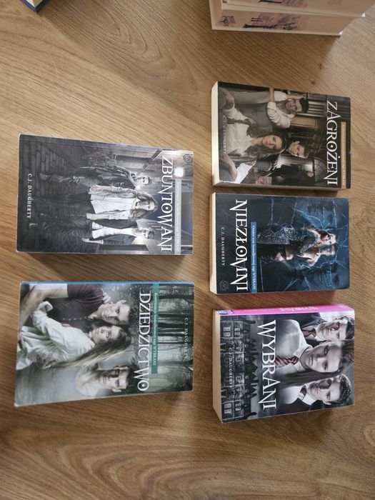 Wybrani 1-5  autor C.J. Daugherty
