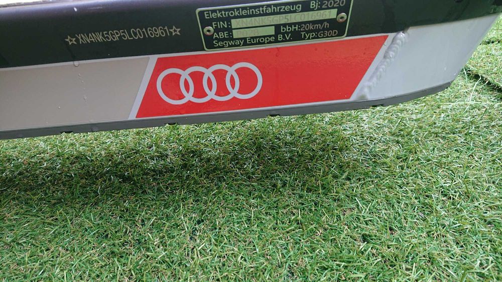 Hulajnoga Audi Segway Max G30 Pudełko