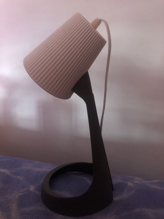 Candeeiro para mesa de cabeçeira