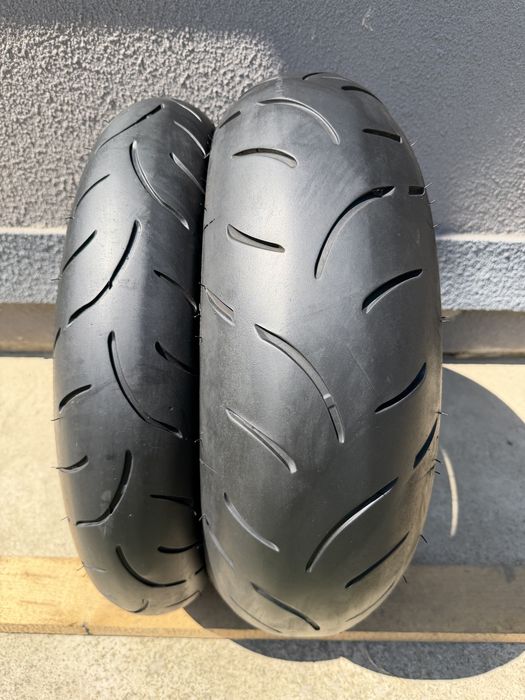 120/70ZR17 + 180/55ZR17 Dunlop Qualifier II