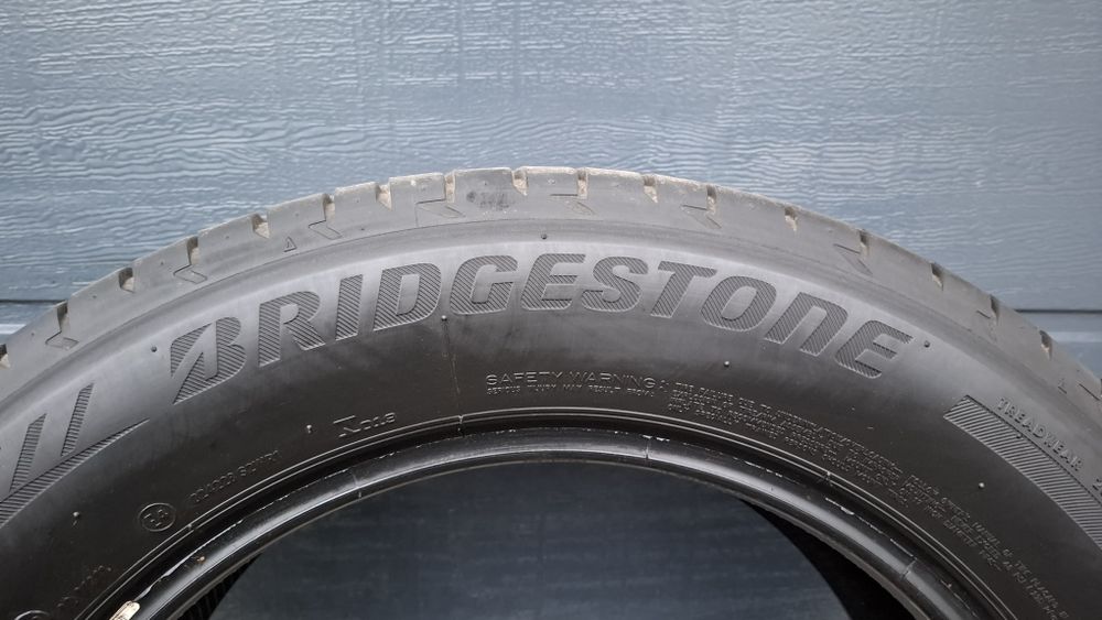 Bridgestone 235/55 R17 Potenza 5.6 mm