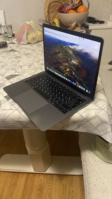 MacBook Air 2019 года