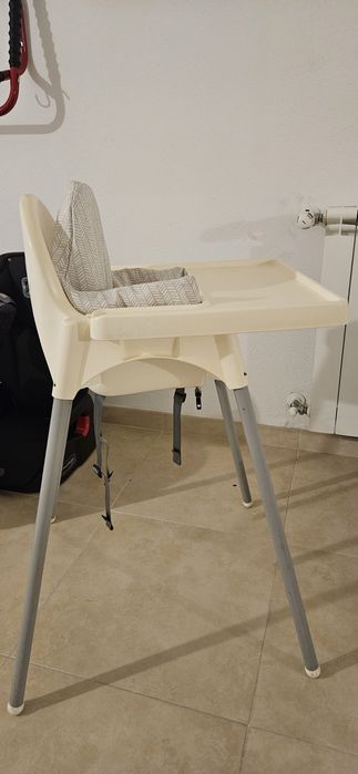 Cadeira de Refeição IKEA ANTILOP (Com Tabuleiro e Almofada)