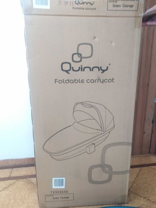 Alcofa dobrável da marca Quinny