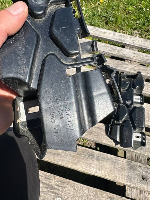 Кріплення бампера Mercedes GLC A2538851765 оригінал б/в