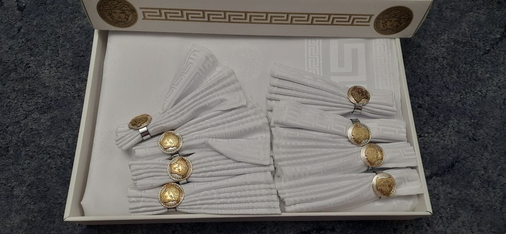 Скатерть Versace