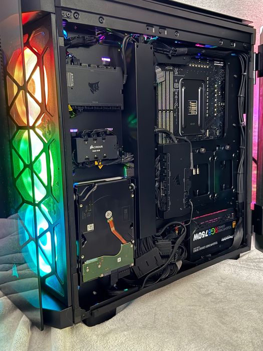 RYZEN7 3800X, AORUS RTX3070, Asus X570-F, RAM 32GB, 2TB SSD, 10TB HDD