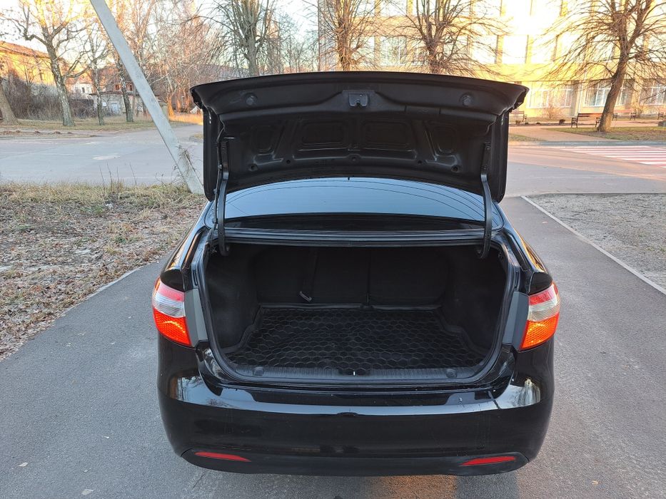 Kia Rio 3 2011 року, 1.6 MPI Газ/бензин, комплектація Prestige