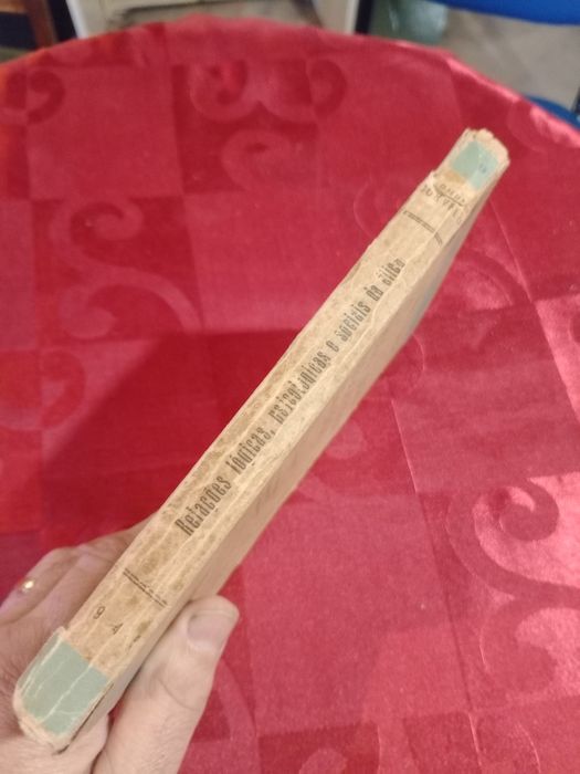 Livro de Edmundo Curvelo