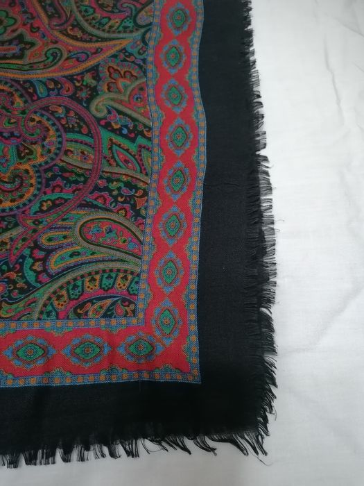 Lenços antigos de cabeça