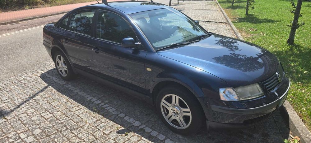 Volkswagen Passat 1.9 TDI 115 cv foto 2