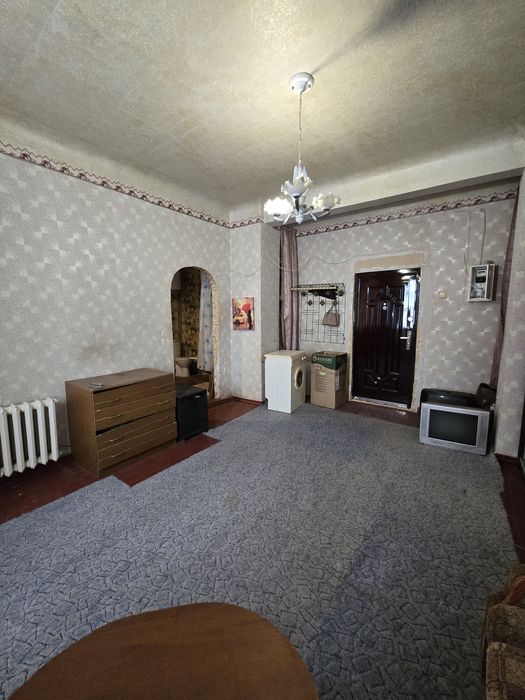 Продам 2х комнатную гостинку  на Салтовке