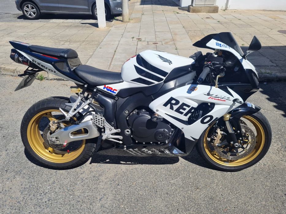 Cbr 1000rr semi nova