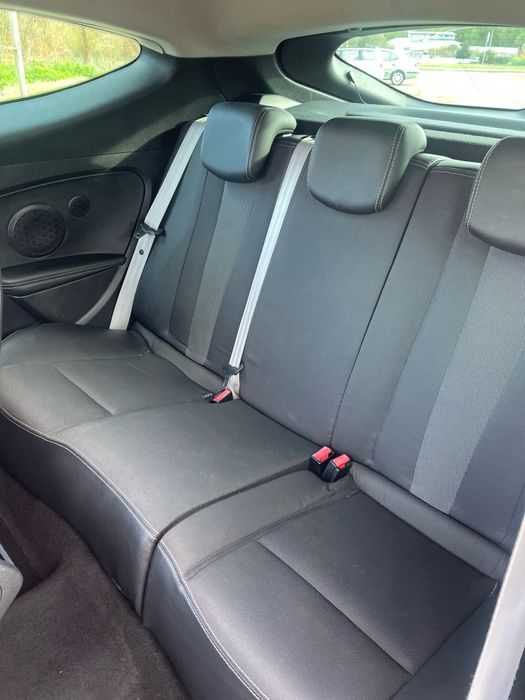 Renault megane coupe 1.6 DCI 130CV