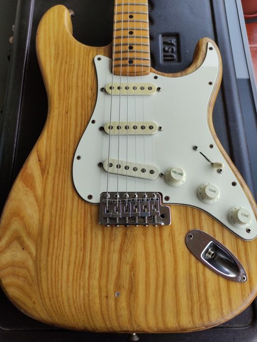 Fender Stratocaster 1979 com case original