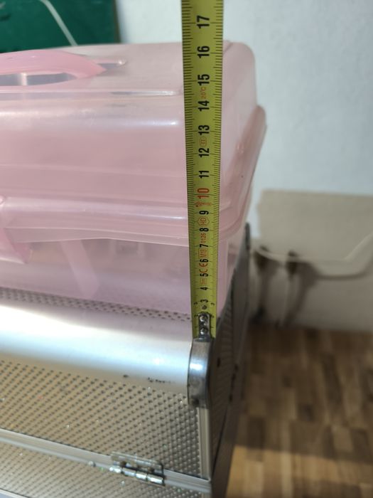 Mala unhas plástico